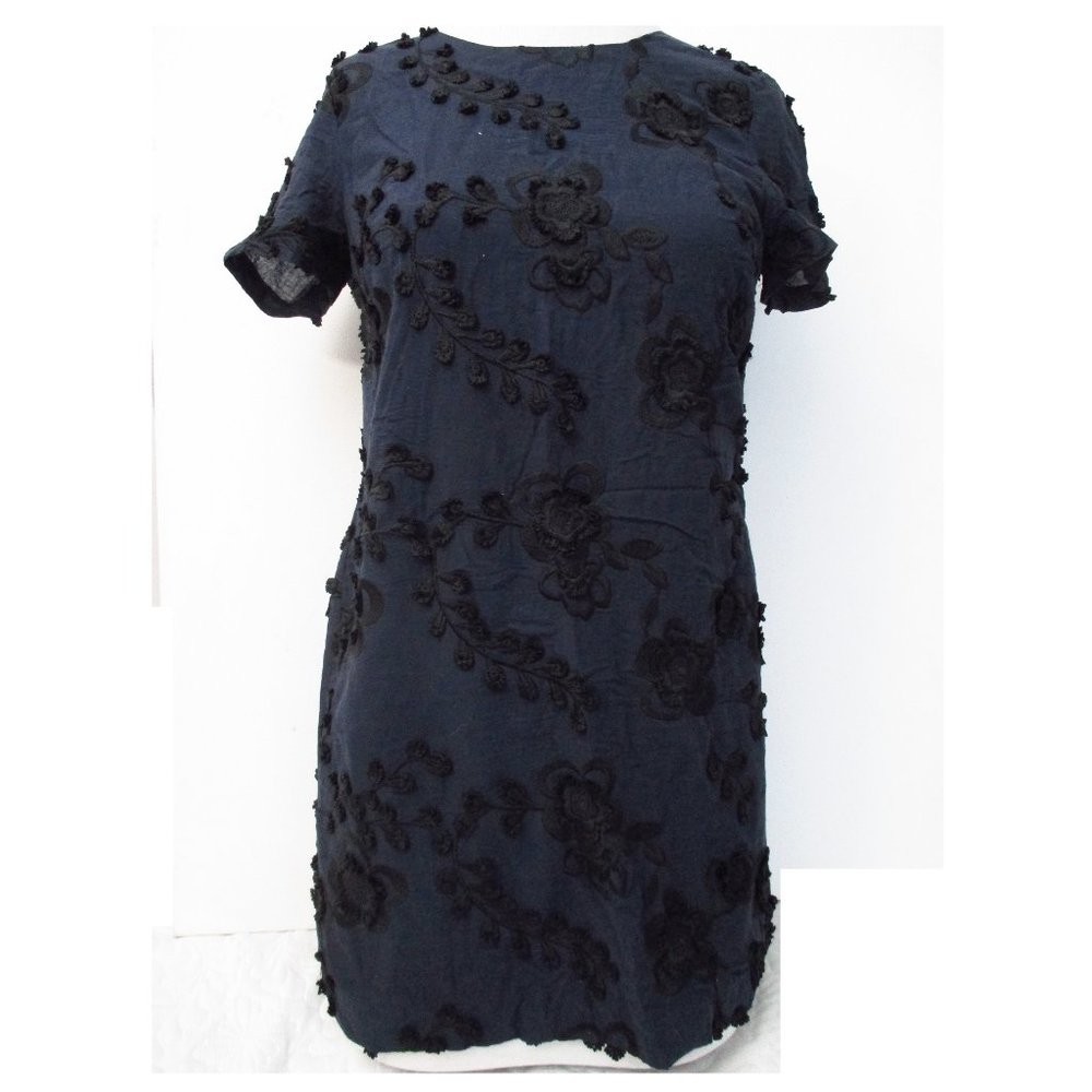 BANANA REPUBLIC EMBROIDERED SHEATH DRESS SIZE 4P